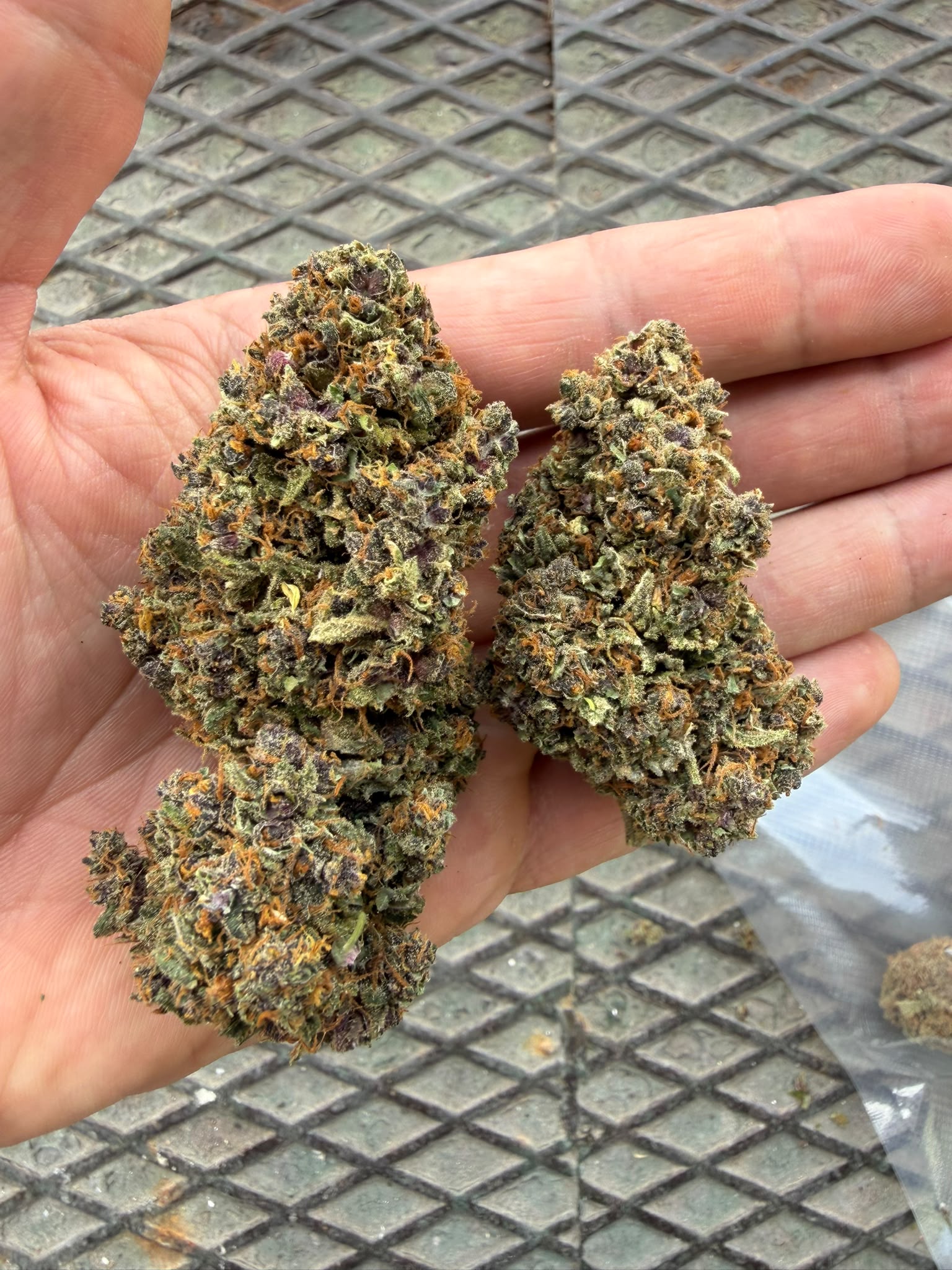 PURPLE MERINGUE